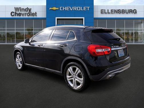 2017 Mercedes-Benz GLA 250 Base 4MATIC