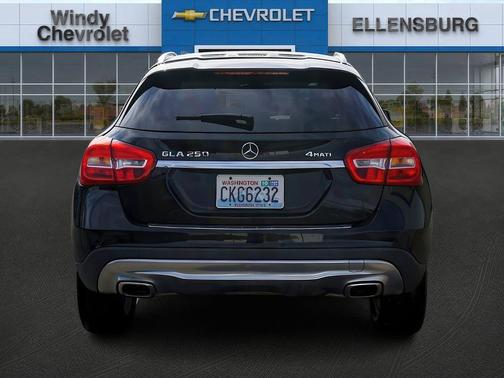 2017 Mercedes-Benz GLA 250 Base 4MATIC