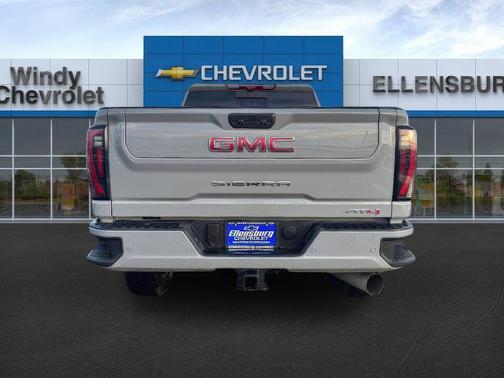 2025 GMC Sierra 3500 AT4