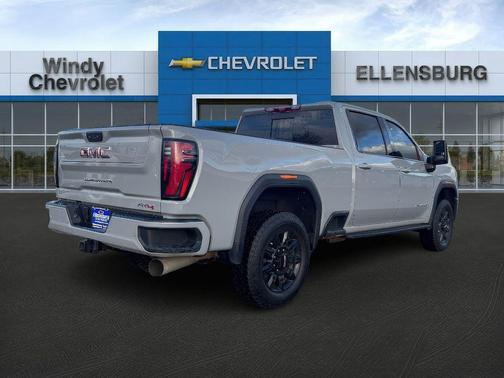 2025 GMC Sierra 3500 AT4