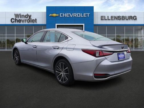 2022 Lexus ES 250 Luxury