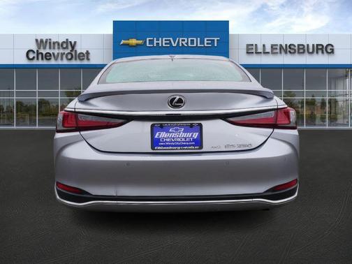 2022 Lexus ES 250 Luxury