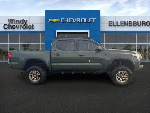 2022 Toyota Tacoma SR5