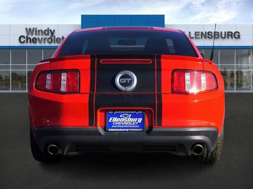 2011 Ford Mustang GT Premium