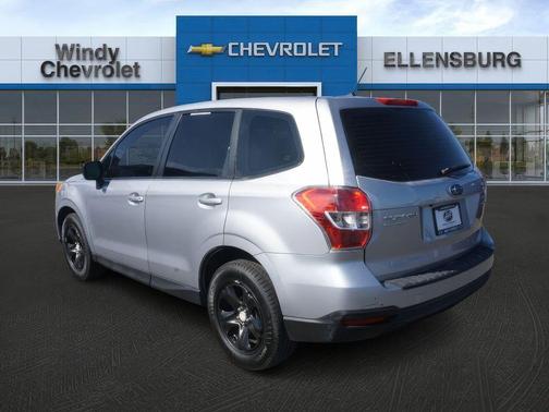 2015 Subaru Forester 2.5i
