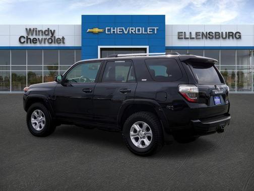 Midnight Black Metallic 2021 Toyota 4Runner SR5