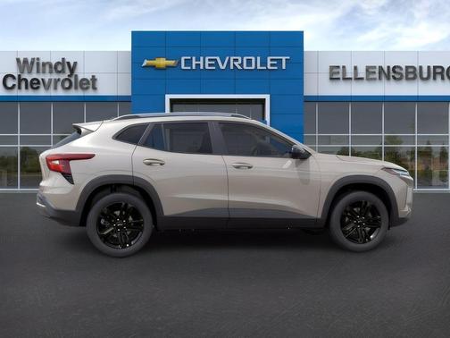 White Sand 2026 Chevrolet Trax ACTIV