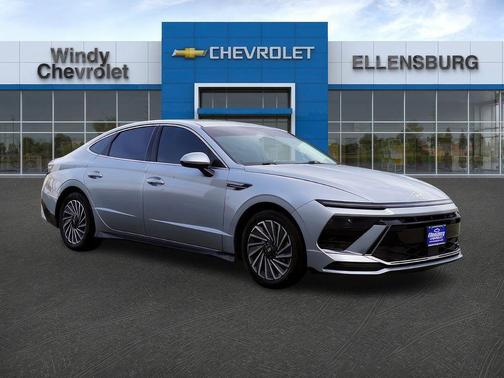 Silver 2024 Hyundai SONATA Hybrid SEL