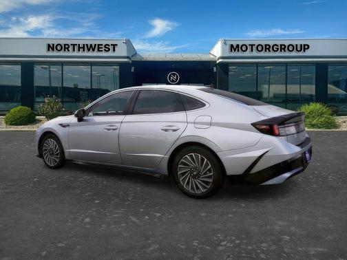 Silver 2024 Hyundai SONATA Hybrid SEL