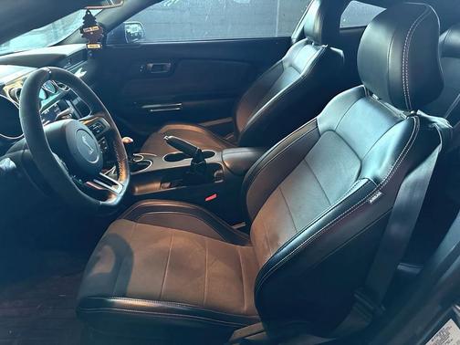 2019 Ford Shelby GT350 Base