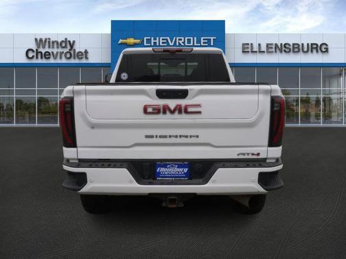 2024 GMC Sierra 2500 AT4