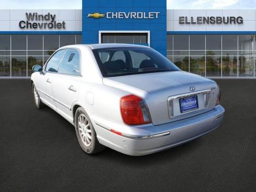 2004 Hyundai XG350 L