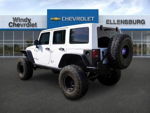 Bright White Clearcoat 2013 Jeep Wrangler Unlimited Rubicon