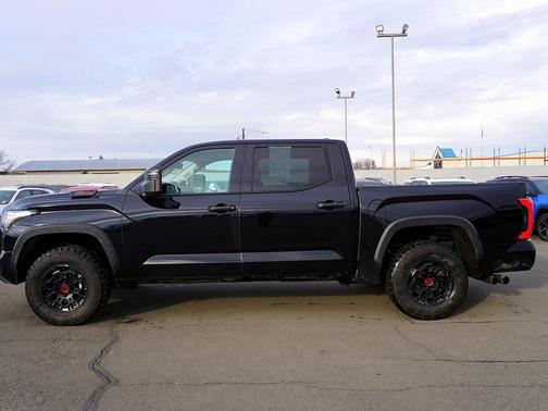 2022 Toyota Tundra Hybrid TRD Pro