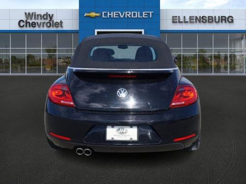 2014 Volkswagen Beetle Auto 2.5L w/Tech