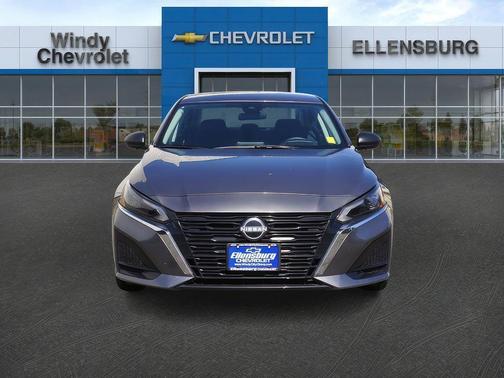 Gun Metallic 2025 Nissan Altima SV