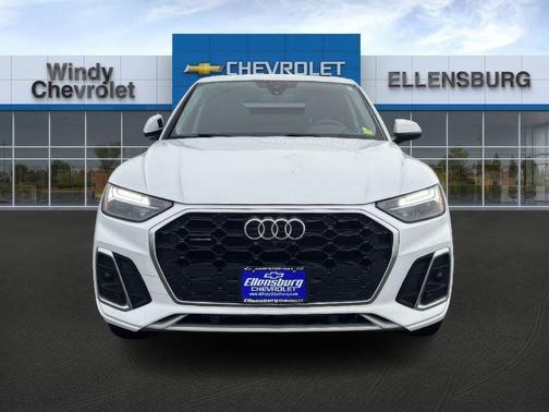 2024 Audi Q5 45 S line quattro Premium
