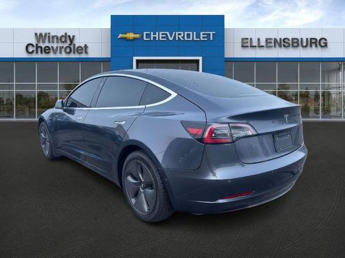 2020 Tesla Model 3 Standard Range