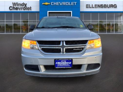 Bright Silver Clearcoat Metallic 2011 Dodge Journey Express