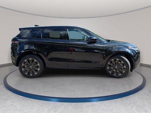Santorini Black Metallic 2026 Land Rover Range Rover Evoque S