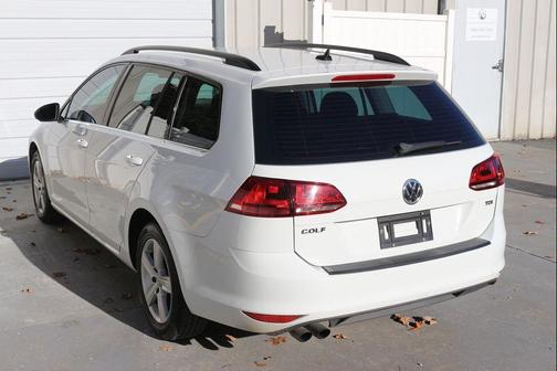 2015 Volkswagen Golf SportWagen TDI S 4-Door