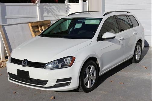 2015 Volkswagen Golf SportWagen TDI S 4-Door