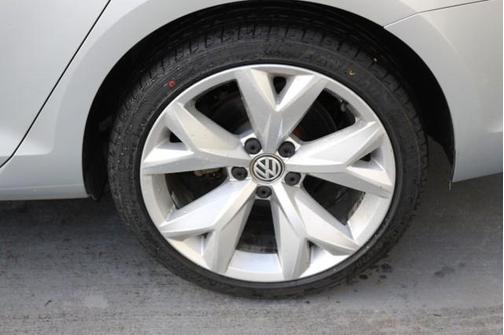 2016 Volkswagen Golf SportWagen TSI Limited Edition