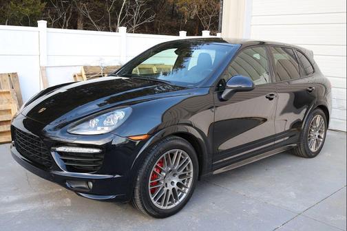 2014 Porsche Cayenne GTS