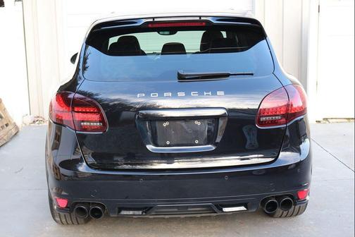 2014 Porsche Cayenne GTS