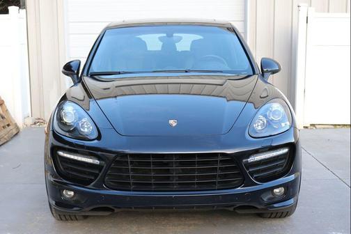 2014 Porsche Cayenne GTS