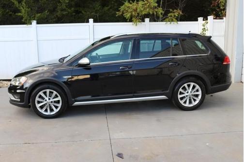 2017 Volkswagen Golf Alltrack TSI SE