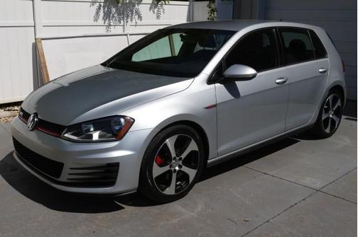 2017 Volkswagen Golf GTI 2.0T S 4-Door