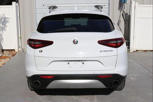 2018 Alfa Romeo Stelvio Base