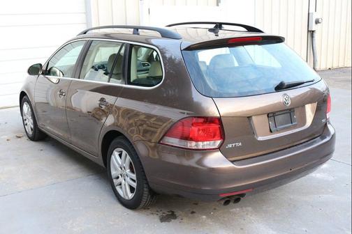 2011 Volkswagen Jetta SportWagen TDI