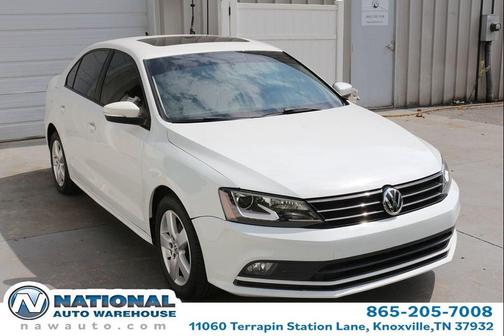 2015 Volkswagen Jetta Auto SE w/Connectivity/Navigation
