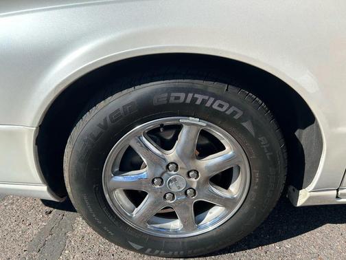 2002 Cadillac Seville Base