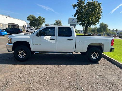 2009 Chevrolet Silverado 2500 LT Crew Cab