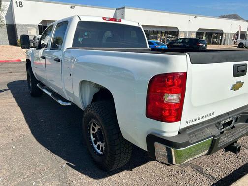 2009 Chevrolet Silverado 2500 LT Crew Cab