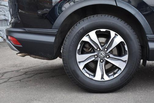 Photo 5 of 29 of 2018 Honda CR-V LX