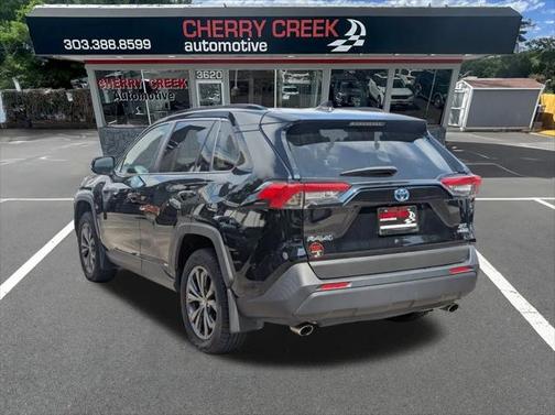 2022 Toyota RAV4 Hybrid XLE Premium
