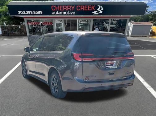 2022 Chrysler Pacifica Hybrid Touring L