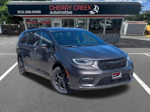 2022 Chrysler Pacifica Hybrid Touring L