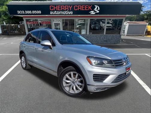 Reflex Silver Metallic 2016 Volkswagen Touareg VR6 Sport