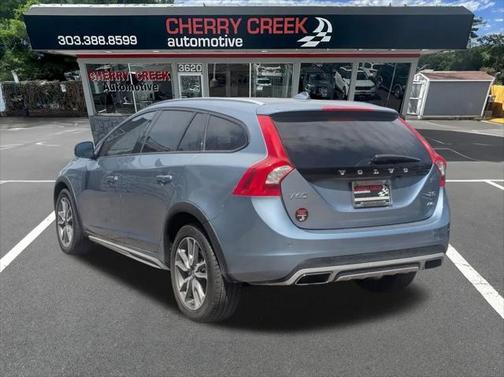 2017 Volvo V60 Cross Country T5