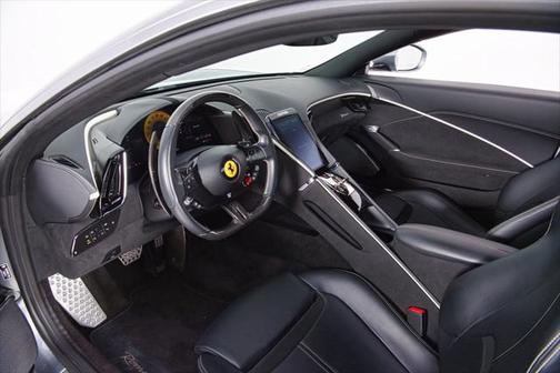 2021 Ferrari Roma .