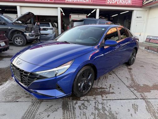 2021 Hyundai ELANTRA SEL