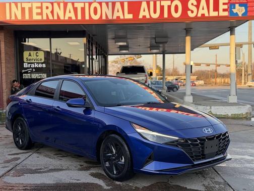 2021 Hyundai ELANTRA SEL