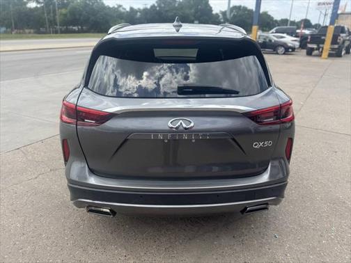 2021 INFINITI QX50 LUXE