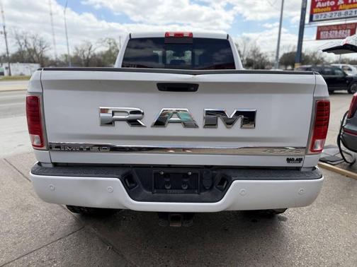 2017 RAM 2500 Limited Crew Cab 4x4 6'4' Box