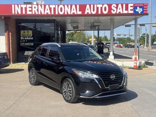 2023 Nissan Kicks SV